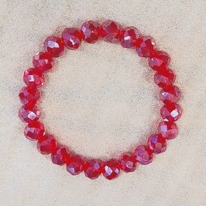 RED IRIDESCENT FACETED STONE STRETCH BRACELET